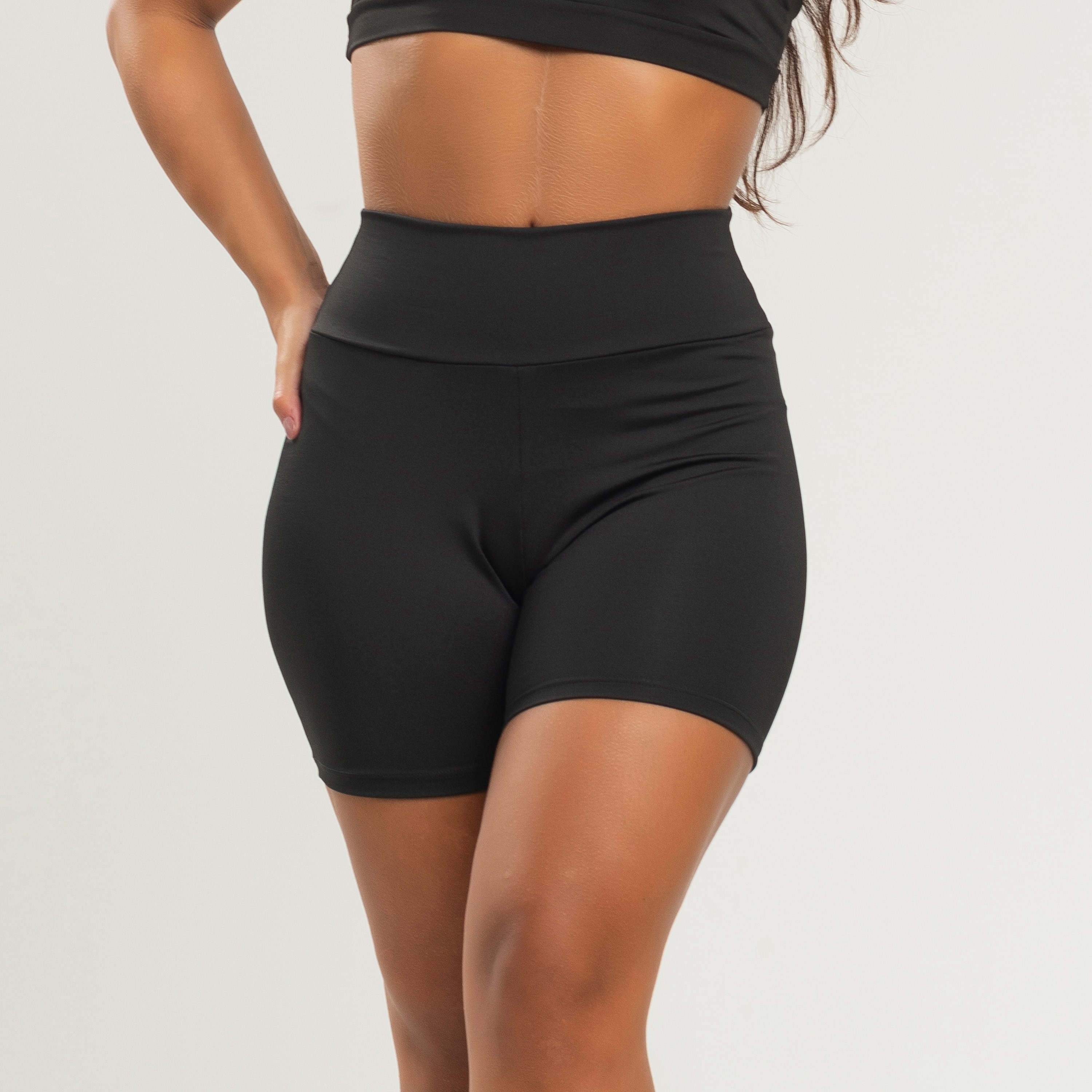 Shortinho Fitness Básico Liso Preto