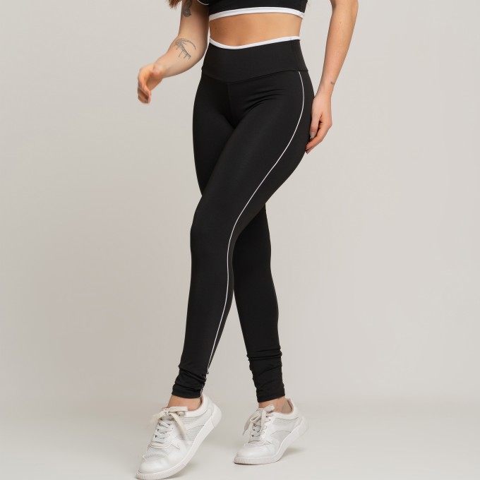 Calça Legging Fitness Básica Com Detalhe Em Vivo Preto Branco