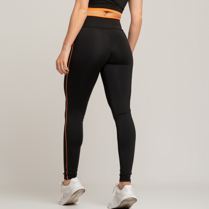 Calça Legging Fitness Básica Com Detalhe Em Vivo Preto Laranja
