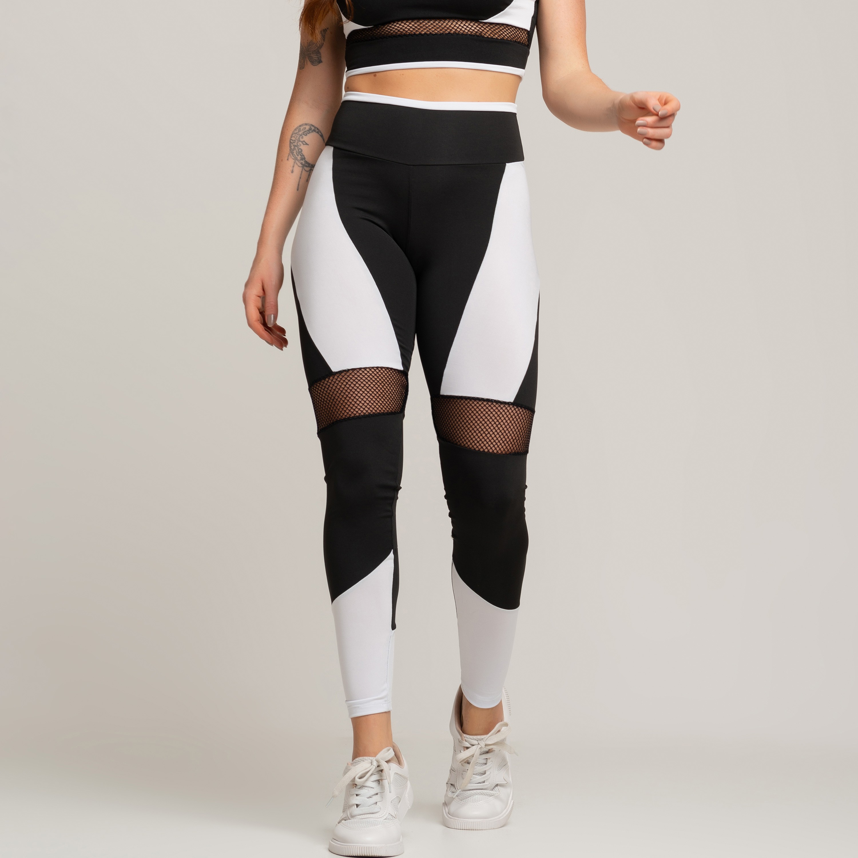 Calça Legging De Academia Com Detalhe Arrastão Preto Branco