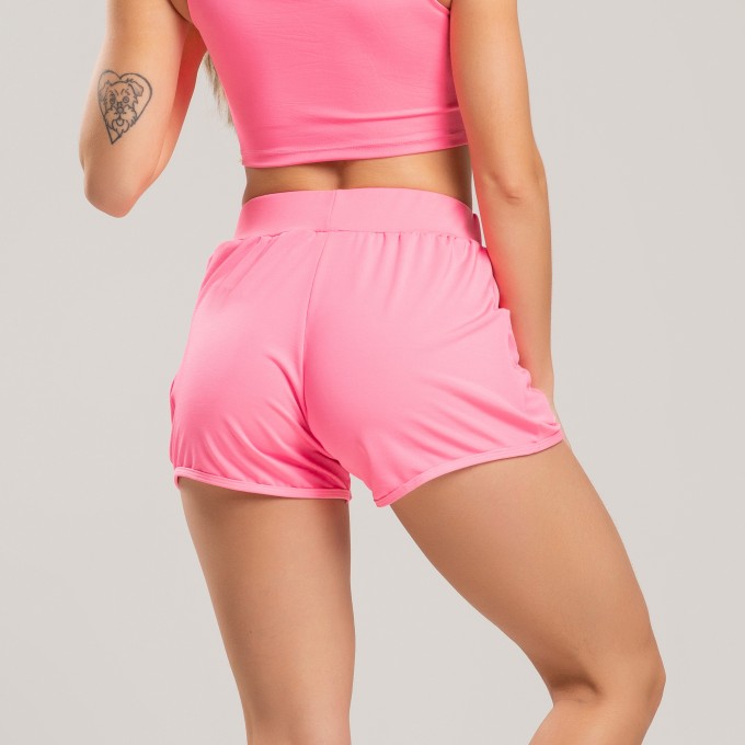 Short Curto com Bolso Rosa