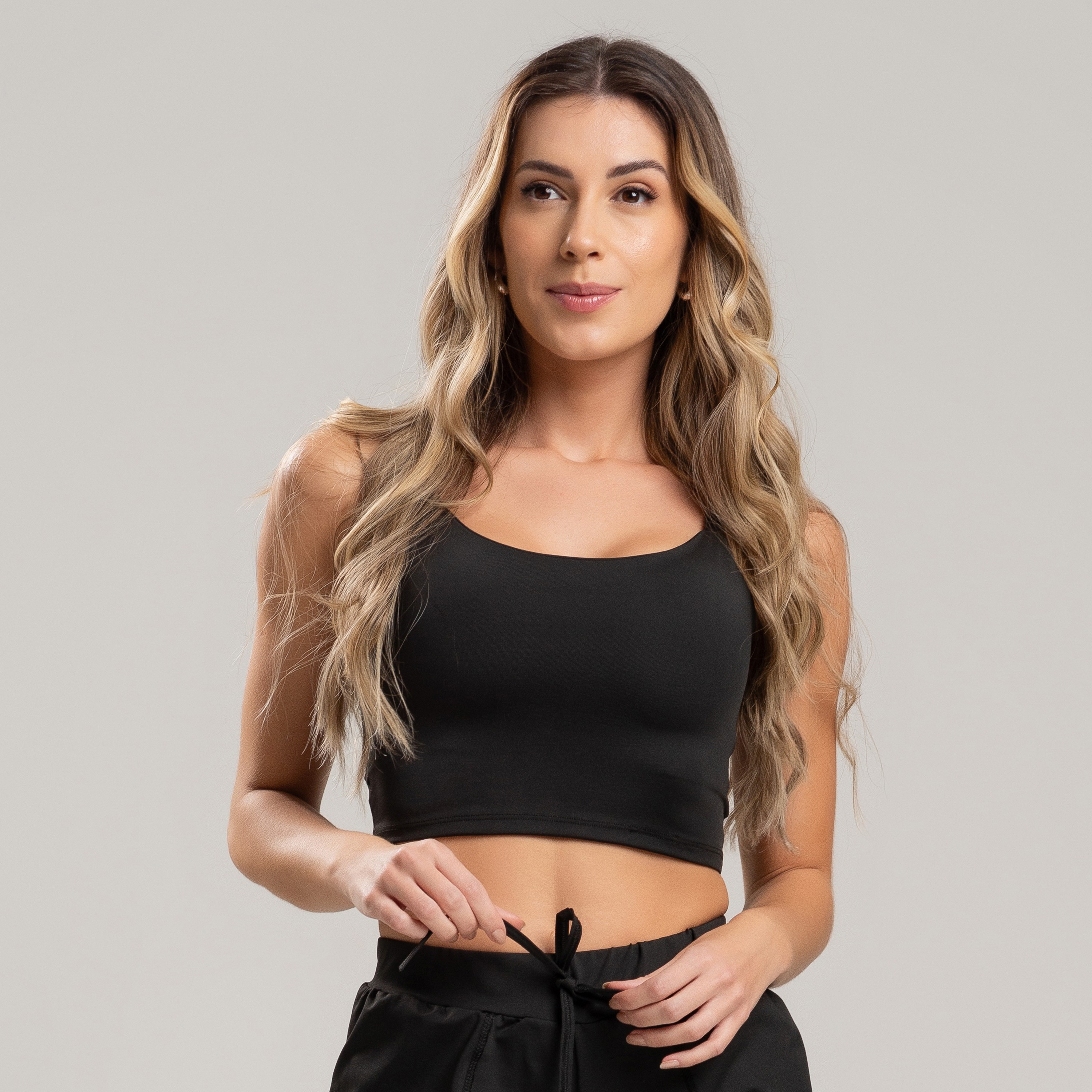 Top Cropped Embutido Preto