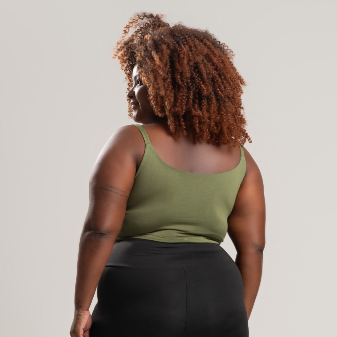 Top Cropped Embutido Militar Plus Size