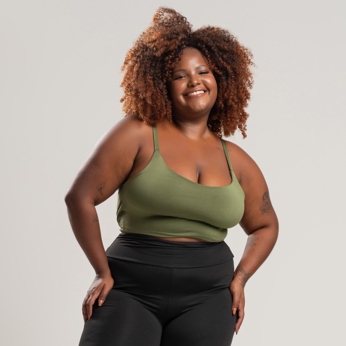 Top Cropped Embutido Militar Plus Size