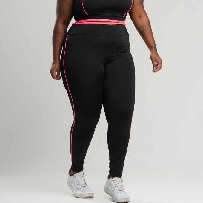 Calça Legging Plus Size com Detalhe em Vivo Rosa Neon