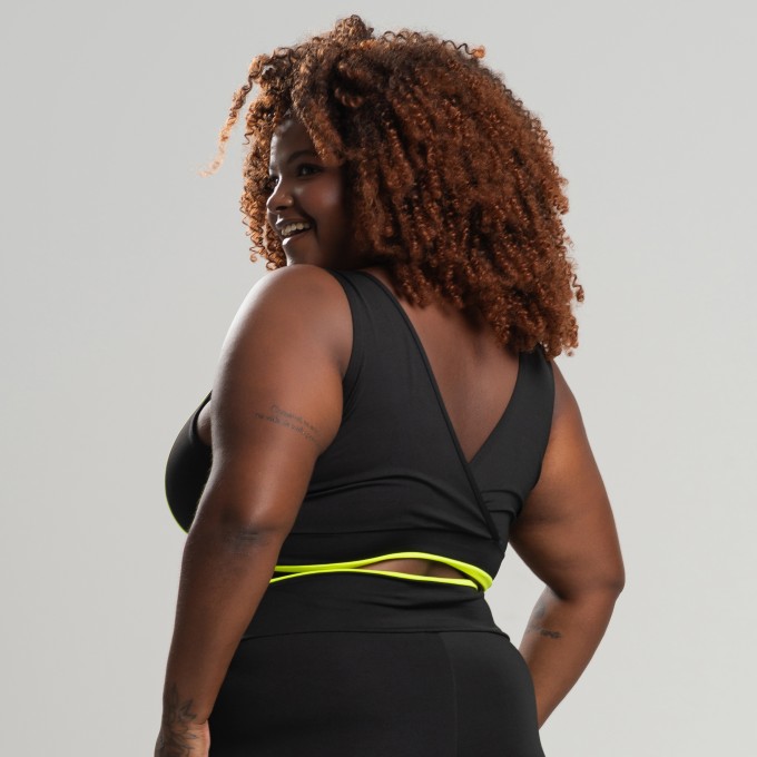 Top Nadador Plus Size com Detalhe em Vivo Amarelo Neon