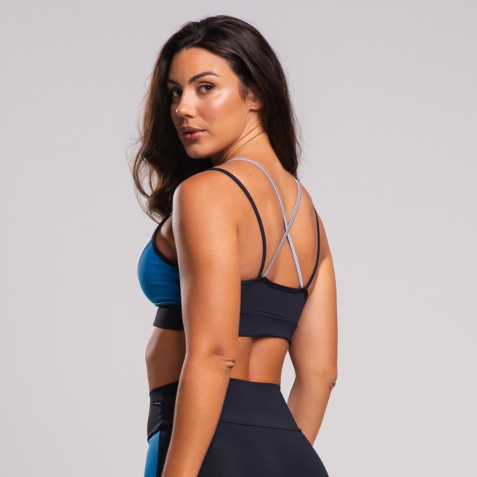 Top Fitness Alcinha Feminino Com Recortes em Cores