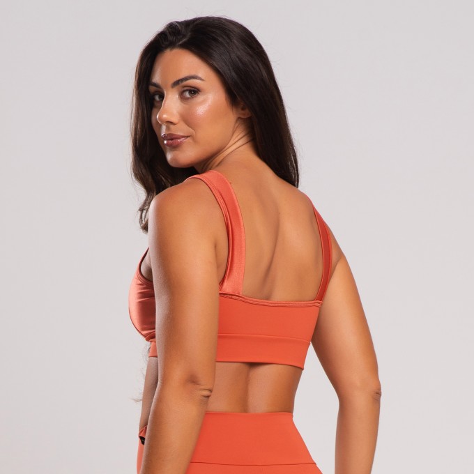 Top Feminino Fitness Terra Cota com Recortes em Tecido Brilhoso