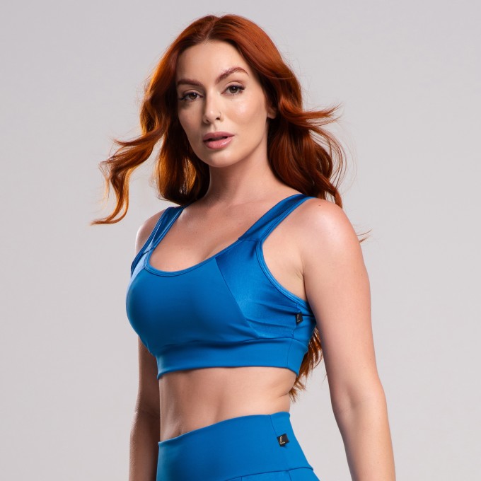 Top Feminino Fitness Marine com Recortes em Tecido Brilhoso