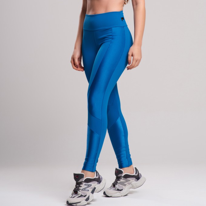 Legging Fitness Marine com Recortes em Tecido Brilhoso