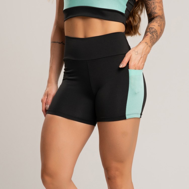 Short Fitness Up Com Bolso Preto com Laredo